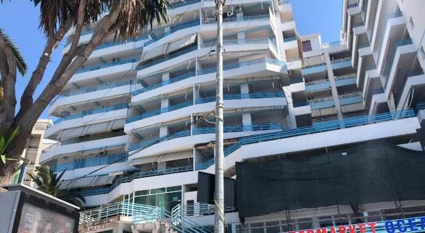 Sea View Apartments Saranda Bagian luar foto