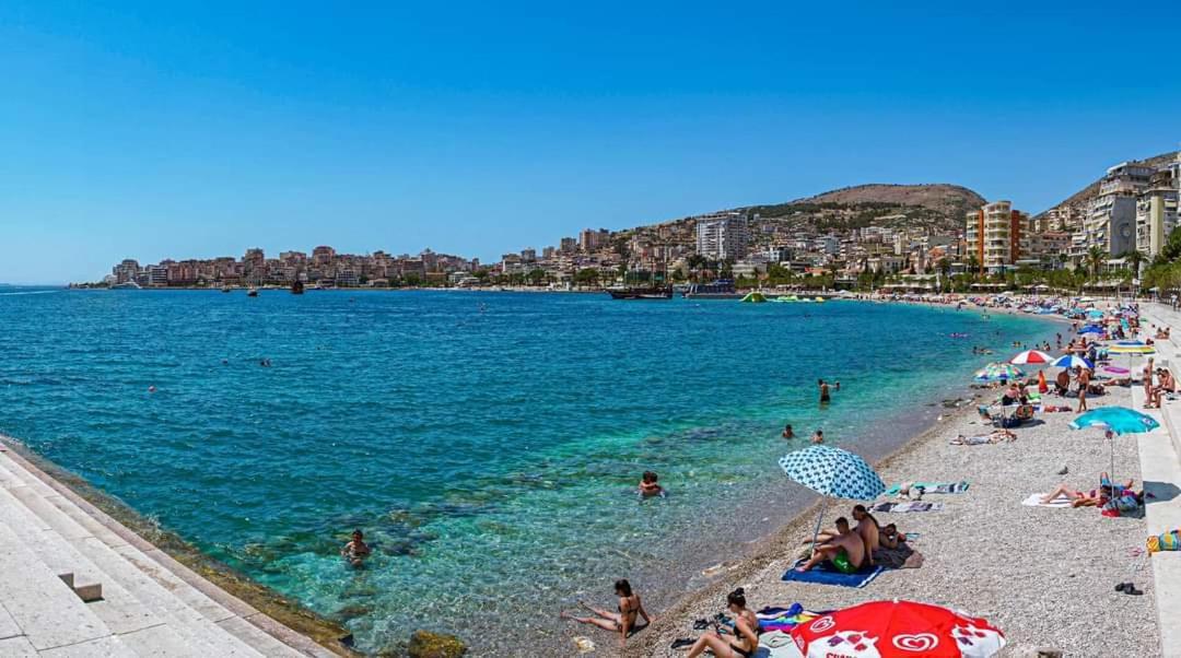 Sea View Apartments Saranda Bagian luar foto